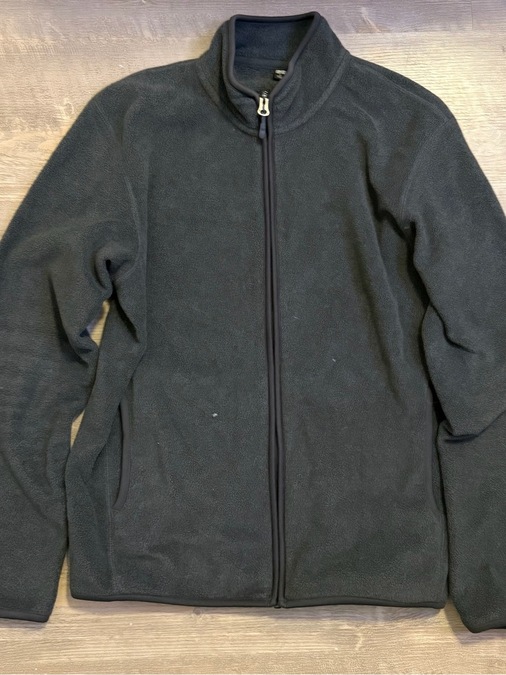 Uniqlo Men's Black Full-Zip Fleece Jacket
